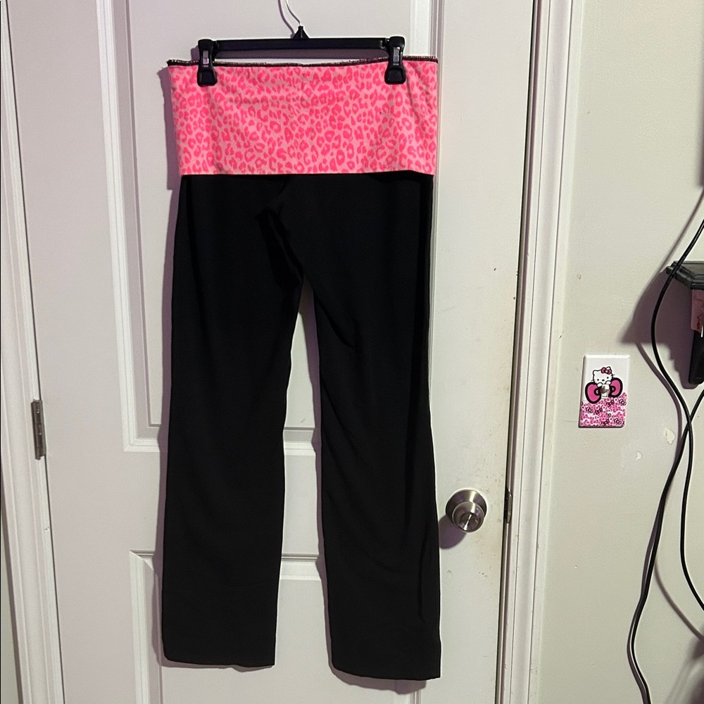 PINK vs fold over flare yoga pants 🩷